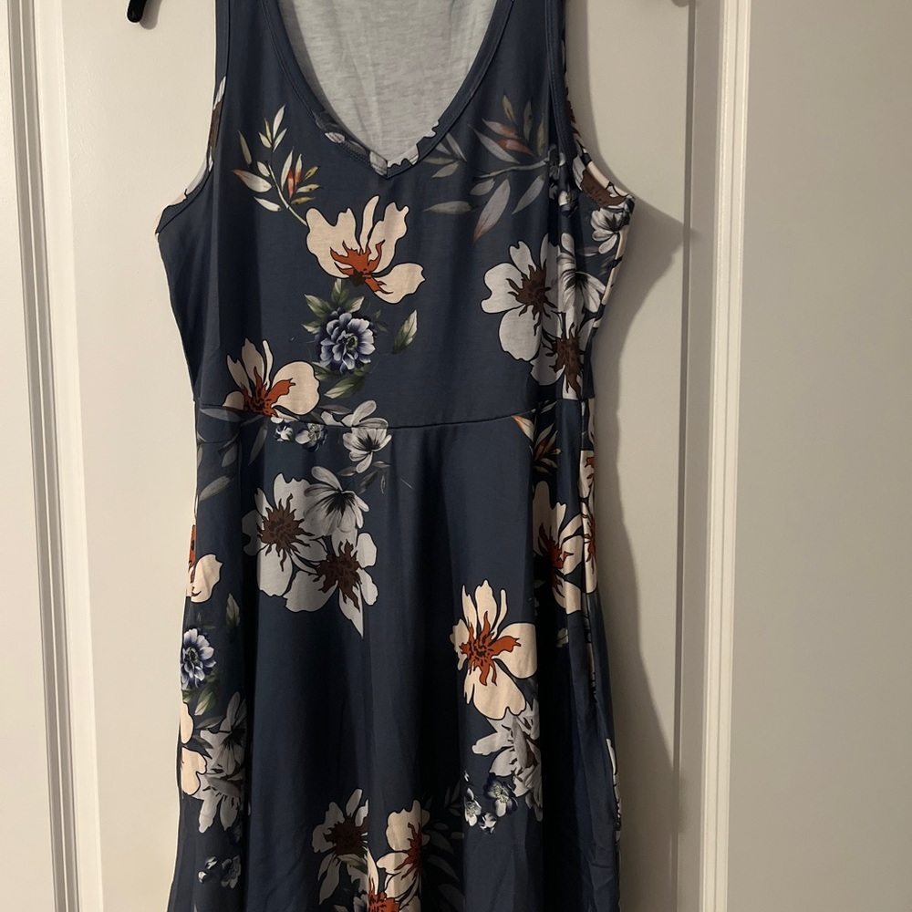 Atizon sundress w/pockets - Picture 2 of 2